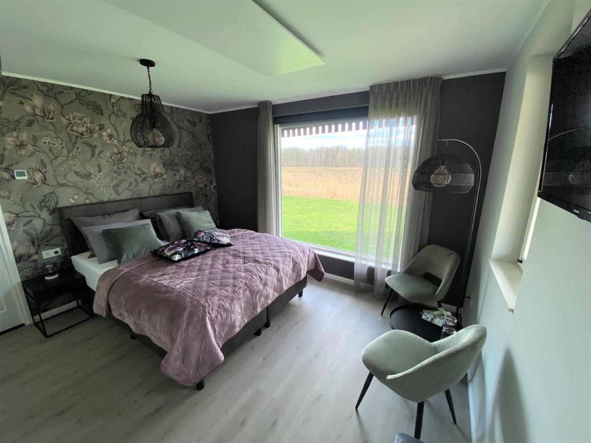 Bed and Breakfast Landgoed Julianahoeve Helenaveen Exterior foto